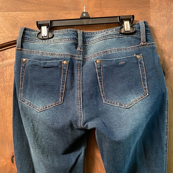 Guess Dark Wash Jegging - Picture 4 of 7